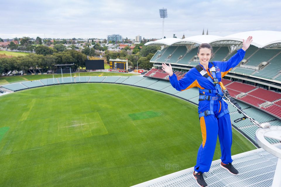Adelaide: Rooftop Climbing Experience of the Adelaide Oval - What Your Guide Points Out Over Adelaide