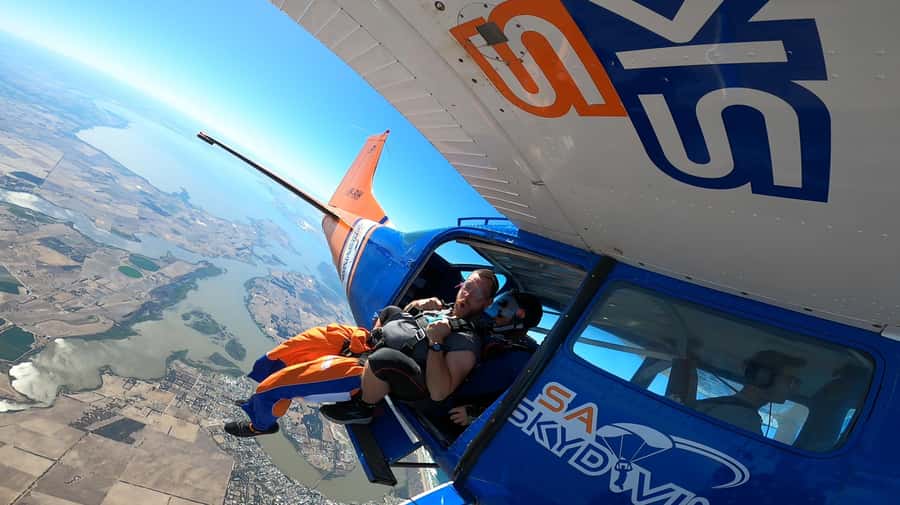 Adelaide: Tandem Skydiving over Lake Alexandrina - Safety Briefing That Actually Helps Your Nerves