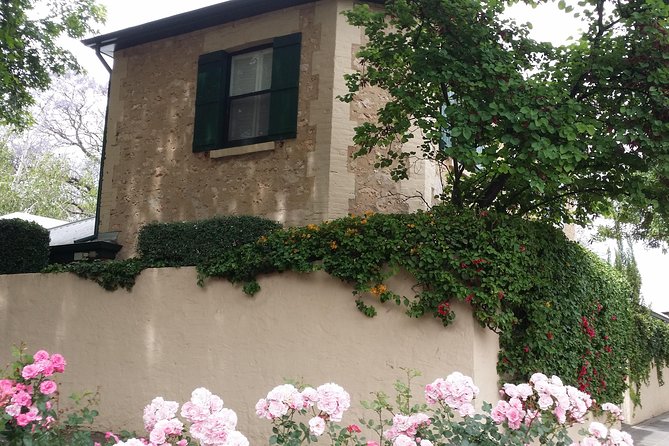 Adelaide Walking Tour: Grand Mansions and Sub-Divisions - Stop-by-stop: from Brougham Place to Lincoln College