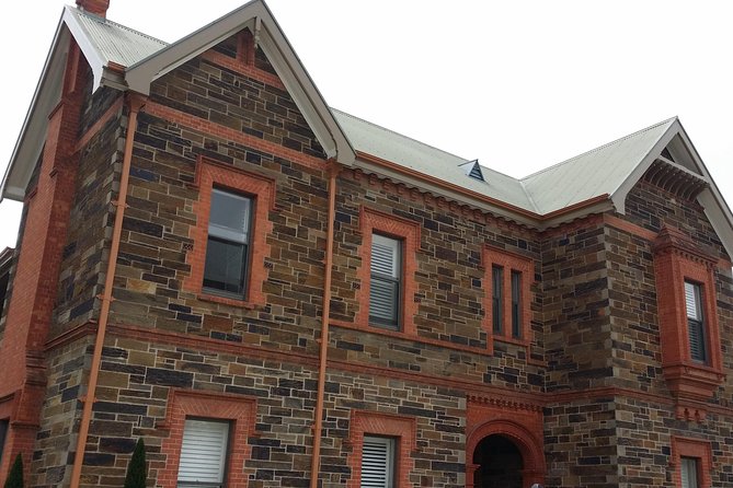 Adelaide Walking Tour: Grand Mansions and Sub-Divisions - The Lion Hotel, St Mary’s Church, and the malthouse story