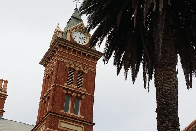 Adelaide Walking Tour: Hills, Squares and Parklands - Wellington Square to Cortina: Learning to Read Facades Like a Local