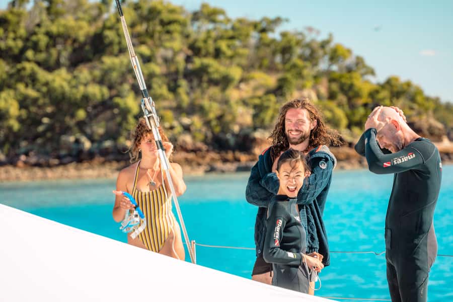 Airlie Beach: 2-Day Whitsunday Islands Sailing Snorkel Tour - After-dark on the Avatar: Milky Way skies and blue-light reef viewing