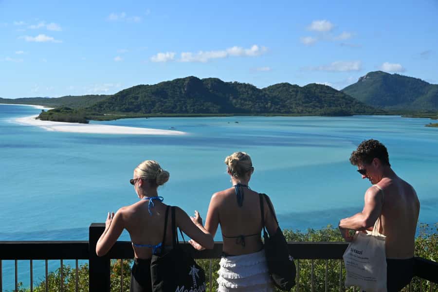 Airlie Beach: 2-Night Whitsundays Sailing Trip with Meals - Should you book this 2-night Whitsundays sailing trip?