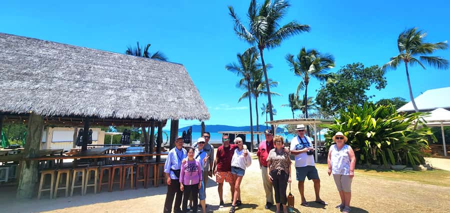 Airlie Beach 3 hr Sightseeing Explorer: Snaps & highlights - Pickup loops and the van ride tempo (easy for cruise-day plans)