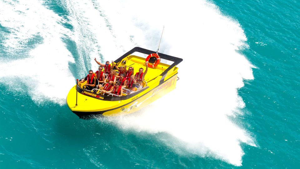 Airlie Beach: 30-Minute Jet Boat Ride - Included gear and how to handle the spray (without ruining your day)