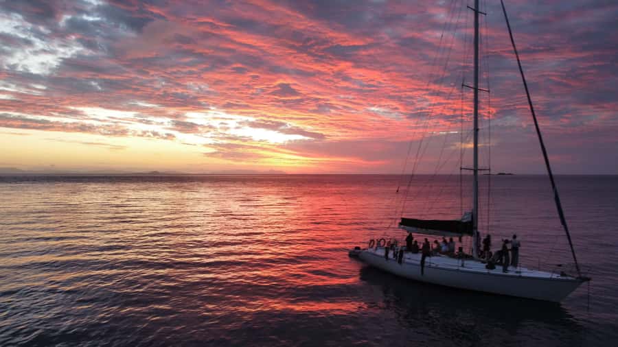 Airlie Beach: Great Barrier Reef 2-Day, 2-Night Sailing Tour - Island Time That Actually Feels Like the Whitsundays