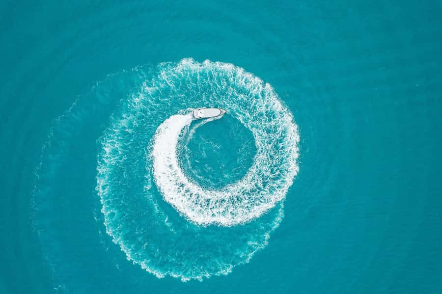 Airlie Beach: Great Barrier Reef & Whitehaven Beach Tour - Airlie Beach to the Whitsundays: why the Viper-style plan makes sense