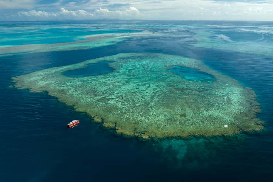 Airlie Beach: Outer Great Barrier Reef Snorkeling Day Trip - The Views From the Top Deck: Whitsunday Island 360° Time