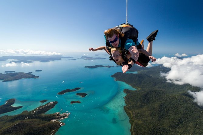 Airlie Beach Tandem Skydive Over the Whitsunday Islands - The Flight: Scenic Time Before the Jump