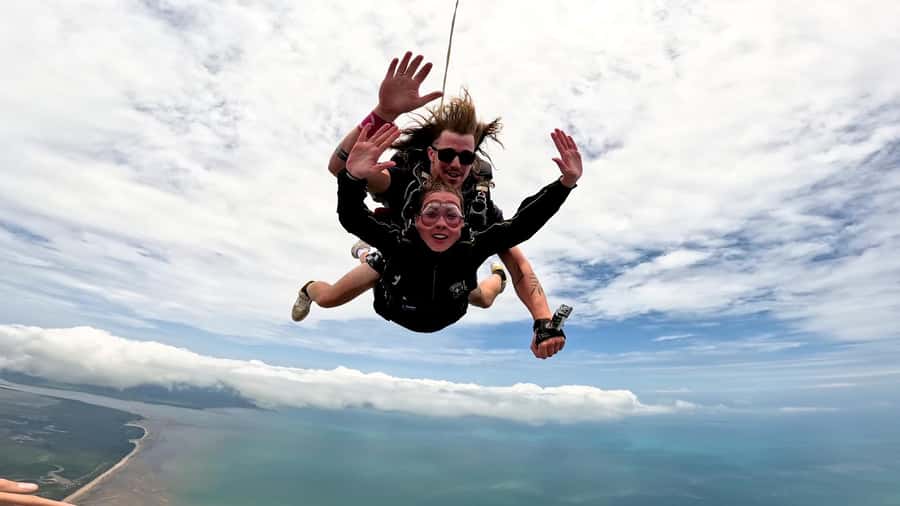 Airlie Beach: Tandem Skydiving Experience with Beach Landing - Key things that make this Airlie Beach tandem jump worth it