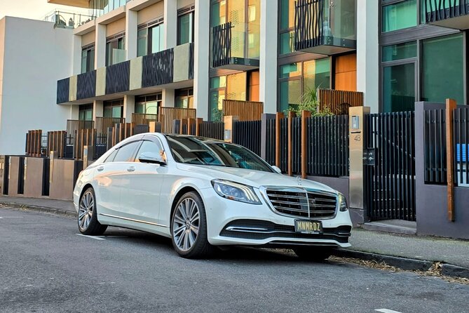 Airport Transfers - Chauffeur Car & Limo Services of Melbourne - Sedan, SUV, or People Mover: Pick the Right Fit for Your Group