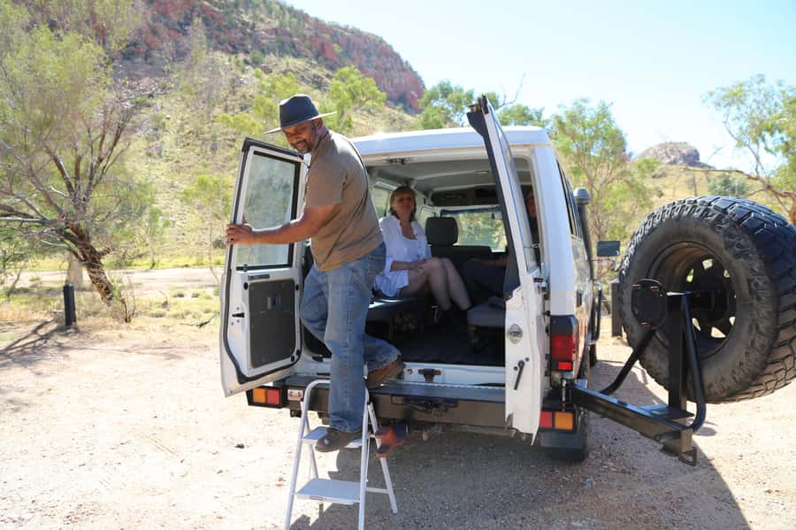 Alice Springs: Simpsons Gap Sunset Watercolor Painting Class - Where This Class Happens: Simpsons Gap After the Heat Drops