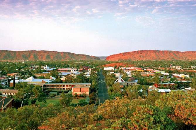 Alice Springs to Ayers Rock (Uluru) One Way Shuttle - The big-picture drive: 463 km, shared shuttle, early start