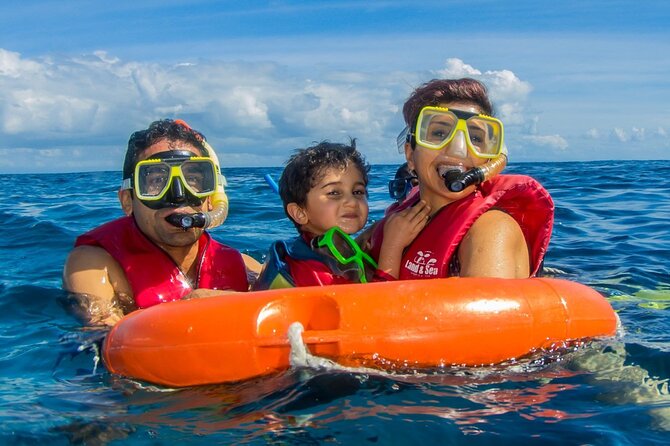All Inclusive Great Barrier Reef Cruise w optional Scuba Diving - Breakfast and Briefings: The Stuff That Makes Reef Time Easier