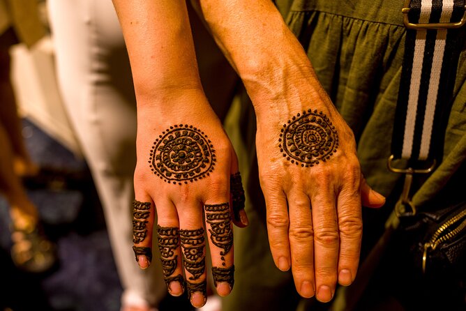 All Inclusive Twilight Nights Little India Half Day Tour - Hands-on cooking: naan in the tandoor, and the samosa energy