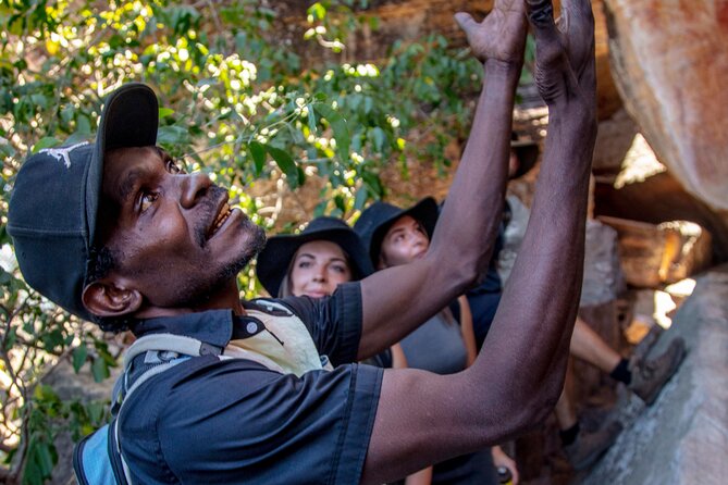 Arnhem Land Yingana Injalak Hill Full Day Tour from Darwin - Arnhem Highway to Jabiru: a classic outback transfer day