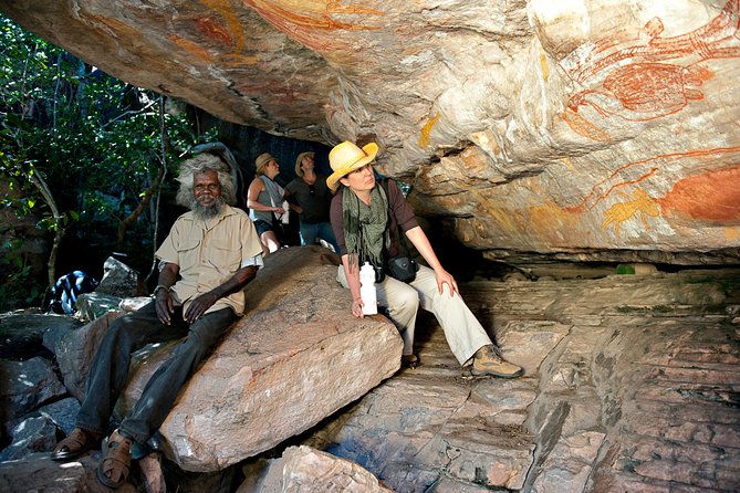Arnhem Land Yingana Injalak Hill Full Day Tour from Jabiru - Key Things You’ll Notice