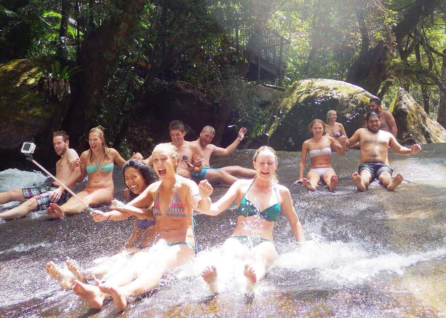 Atherton Tablelands: Lakes, Waterfalls, Rainforest Day Tour - Milla Milla Falls: swimming behind a 30 m waterfall