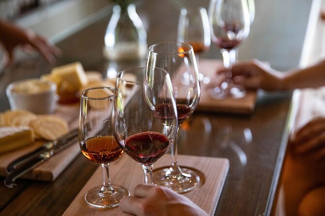 Audrey Wilkinson Vineyard: Fromage and Fortified Wine Experience - The barrel tastings: your three big moments