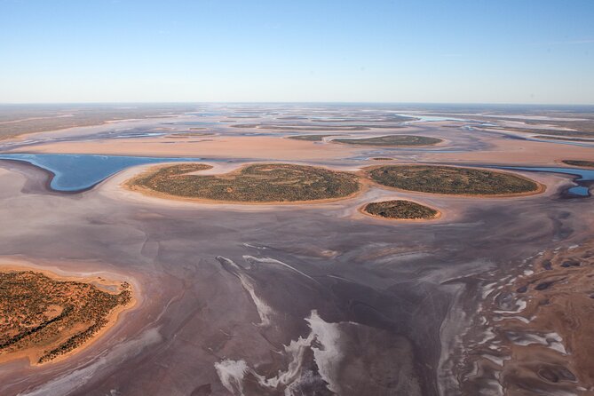 Ayers Rock Scenic Plane Flight: Desert Explorer - Uluru and Kata Tjuta from the window: exact angles, no guesswork