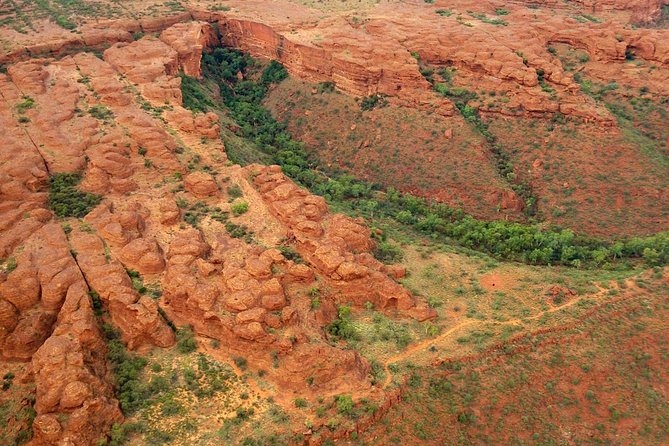 Ayers Rock Scenic Plane Flight: Desert Explorer - Kings Canyon approach: George Gill Range to Lost City