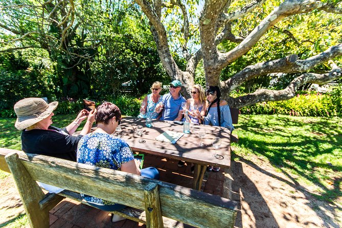 Barefoot Luxury Mount Tamborine Winery Tour from Brisbane - Gallery Walk and Fudge Tasting: Shopping Without the Homework