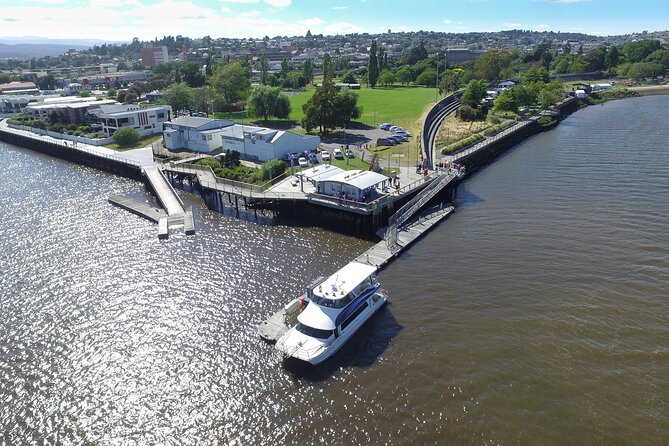 Batman Bridge 4 Hour Luncheon Cruise including sailing into the Cataract Gorge - Getting the timing right: departure, boarding, and how long four hours lasts