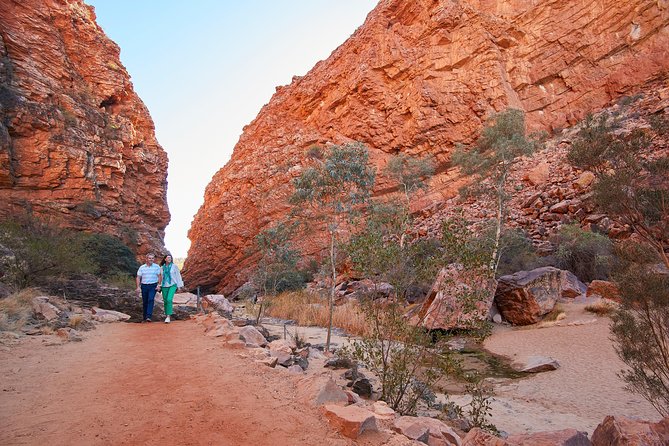 Best of Alice Springs Full Day Tour - School of the Air: How Radio Reached Kids Far from Town