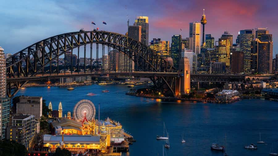 Best of Sydney: Private Walking Tour with a Local - Queen Victoria Building and Chinatown: adding shopping and street-life variety
