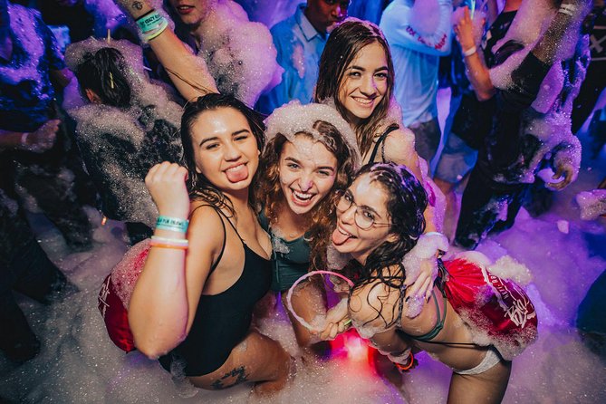 Big Night Out Pub Crawl - Scruffy Murphy’s: pizza mid-ride and discounted drinks with your wristband