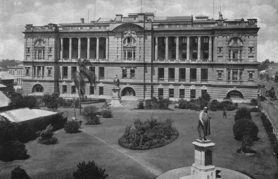 Bloody Brisbane CBD Crime Tour - Key things that make this tour worth your time