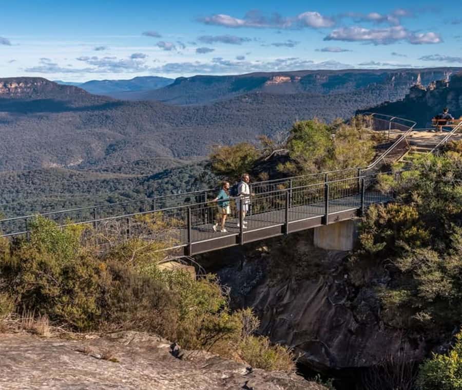 Blue Mountains Adventure: Wild Boar Rock & Cable Car - Echo Point Lookout and the Three Sisters Legend Moment