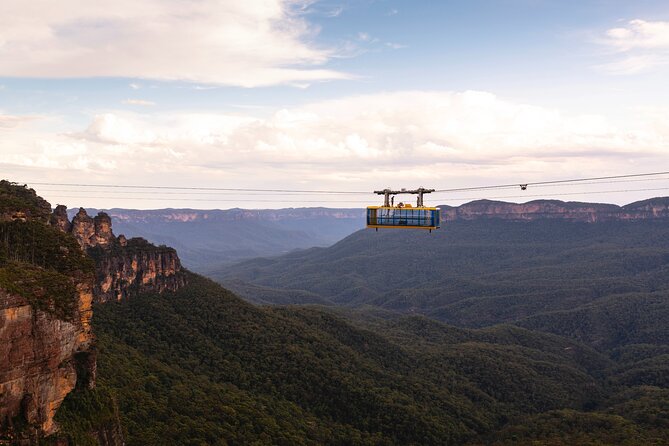 Blue Mountains All-inclusive Tour with Scenic World & Lunch - How the guide experience shapes the day