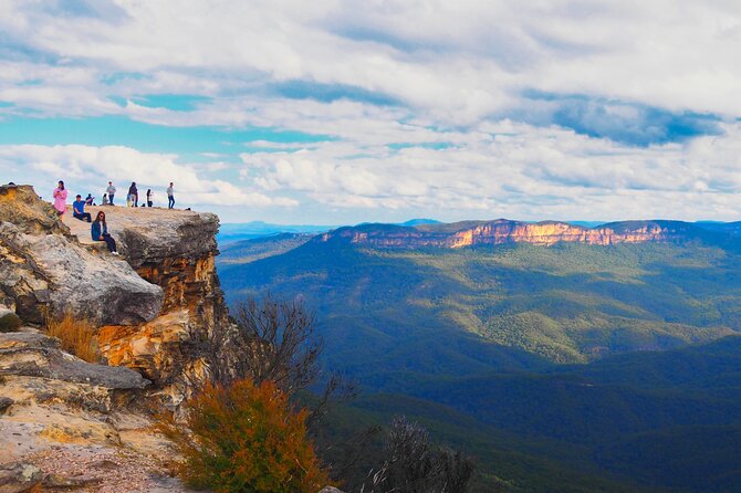 Blue Mountains Day Tour with Wildlife and Scenic World Entry - Featherdale Sydney Wildlife Park: Kangaroos, Koalas, and Close Encounters