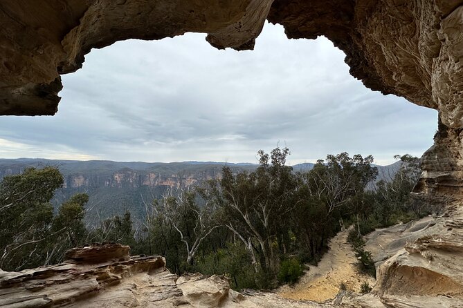 Blue Mountains Full Day Guided Tour - Lunch in the Blue Mountains: included, filling, and not an afterthought