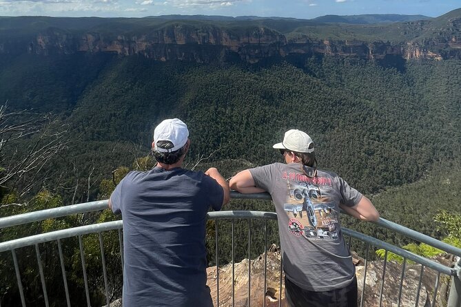 Blue Mountains Private Tour & Hidden Gems, Pick up & Drop off - Leura: gardens and a calmer village break