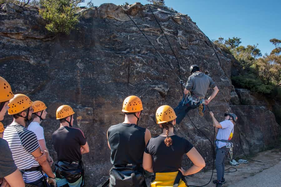 Blue Mountains: Spectacular Half Day Abseiling Adventure - The 5m-to-30m progression that builds confidence fast