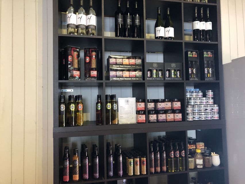 BNE - MtTamborine All Inclusive Tour with Lunch and Tastings - Witches Falls Winery: First Tastings Set the Tone