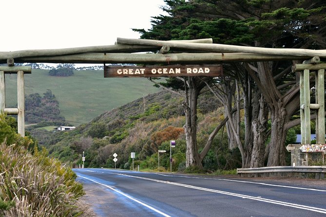 Boutique Great Ocean Road, wildlife and Rainforest Experience - Gateway to the Road: Memorial Arch, Beaches, and a Lighthouse Story