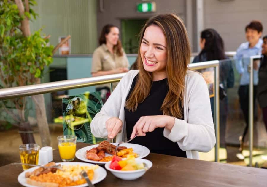 Breakfast with Koalas at WILD LIFE Zoo Darling Harbour - Koala breakfast and photos: what happens 8:30–9:30