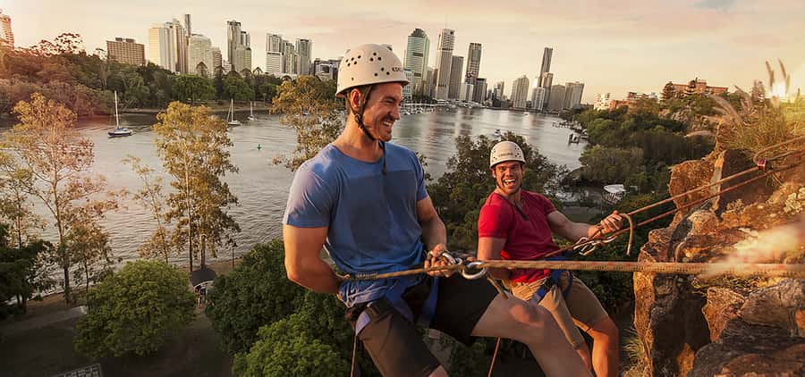 Brisbane: Abseiling at Kangaroo Point Cliffs - Kangaroo Point abseiling: the fear challenge with a city payoff