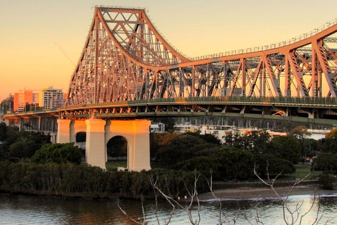Brisbane City Highlights Sightseeing Tour - Kangaroo Point Cliffs Park and Story Bridge: Quick Hits With Real Atmosphere