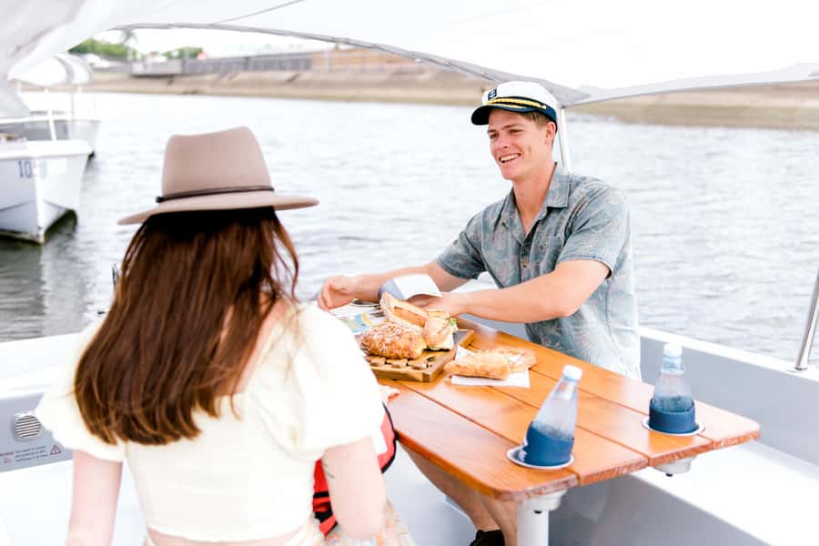 Brisbane: Electric Picnic Boat Rental from Breakfast Creek - The picnic setup: what’s included and what you should bring