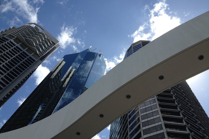 Brisbane Experience City Walk with Drink Included - Where the tour starts: Queen Gardens to get your bearings fast