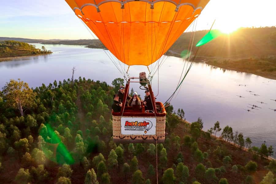 Brisbane: Hot Air Balloon Flight with Vineyard Breakfast - Who this suits best, and who should skip it