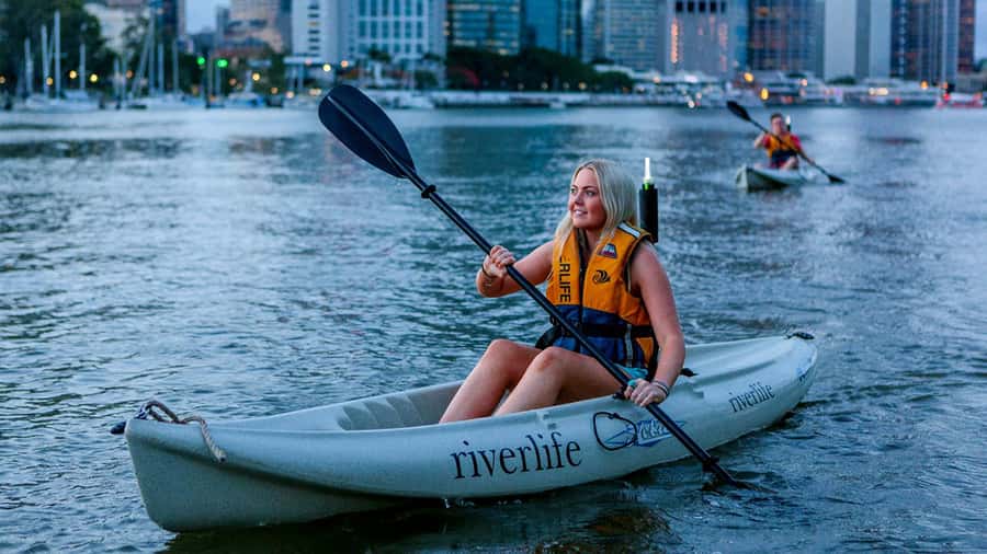 Brisbane: Illuminated River Night Kayak Tour - The Story Bridge moment: paddling toward the illuminated core