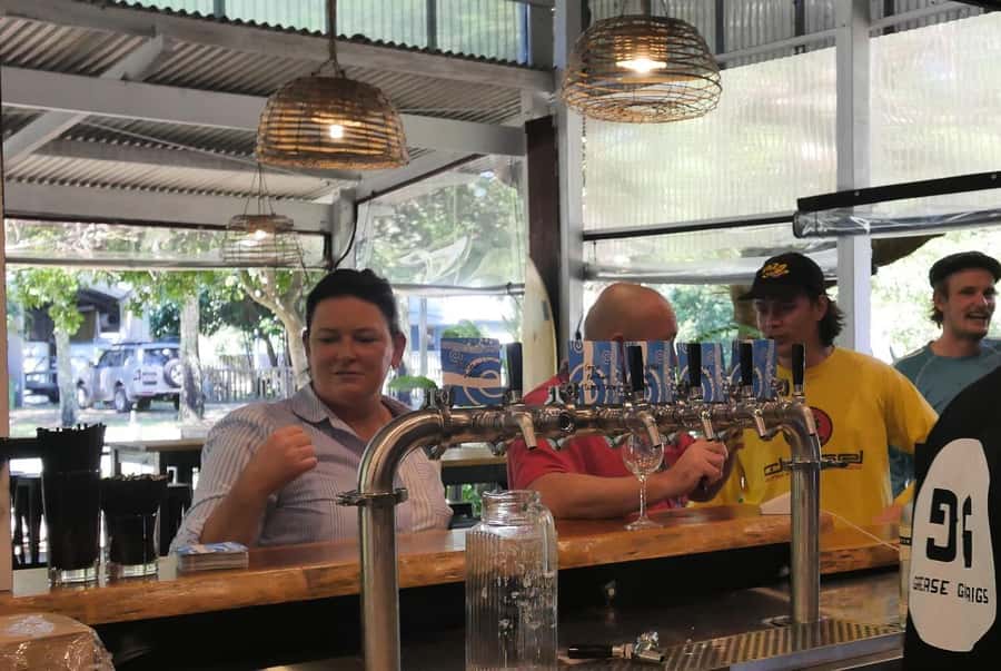 Brisbane: Island Pub Crawl with Lunch and High-Speed Boat - Practical Tips That Actually Matter on This Speed-Boat Day