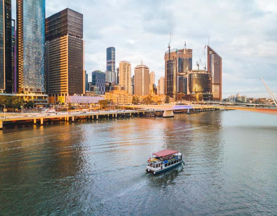 Brisbane: Midday 1.5-Hour Sightseeing Cruise 12.30pm-2.00pm - A 90-minute Brisbane river cruise that gets you oriented fast