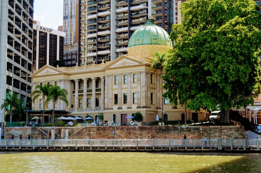 Brisbane: Midday 1.5-Hour Sightseeing Cruise 12.30pm-2.00pm - The boat setup: covered upper deck, indoor seating, and onboard bar