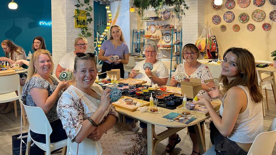Brisbane: Mosaic Art Classes - Turkish Lamp Workshop - What’s included in the 150-minute workshop (and why it’s good value)